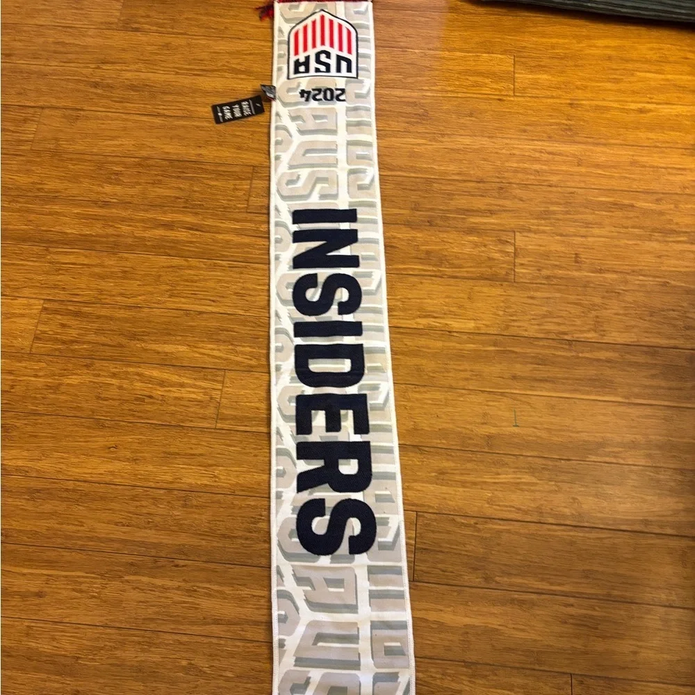 USA soccer 2024 Scarf with Red and White Design